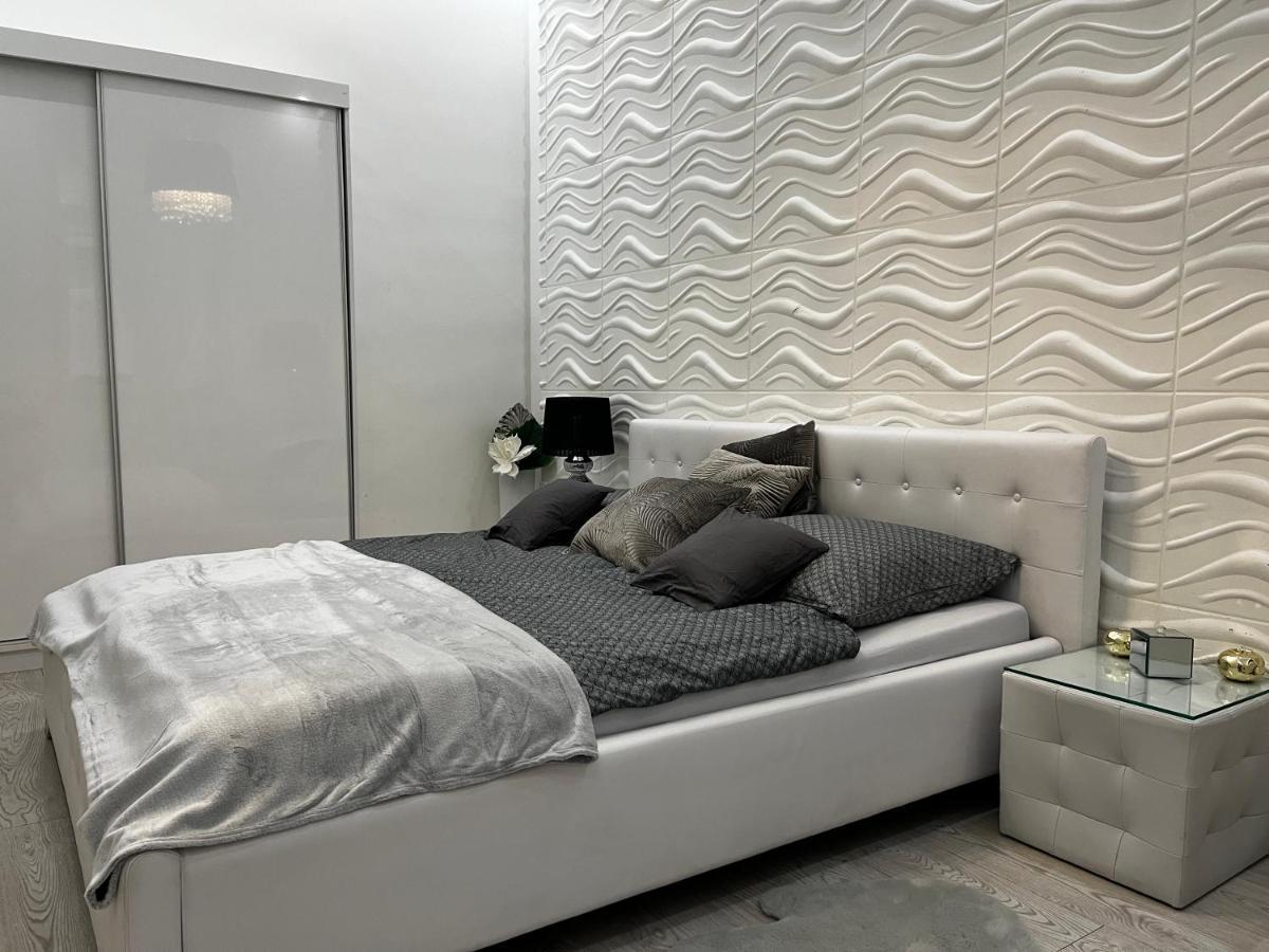 White Luxury Apartment บูดาเปสต์ ภายนอก รูปภาพ